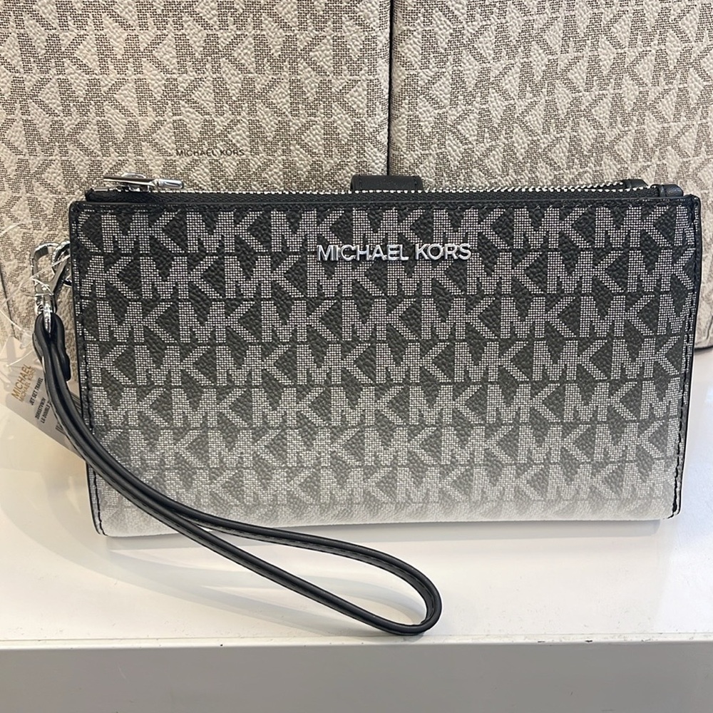Michael Kors Jet Set Large Ombré Signature Logo Wristlet Wallet Phone
BLACK 
NWT - Picture 15 of 16
